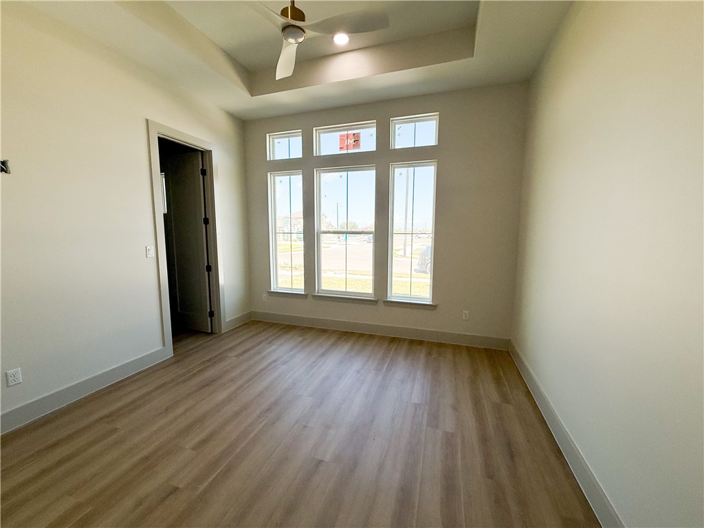 7633 Roman Dr Property Photo 16