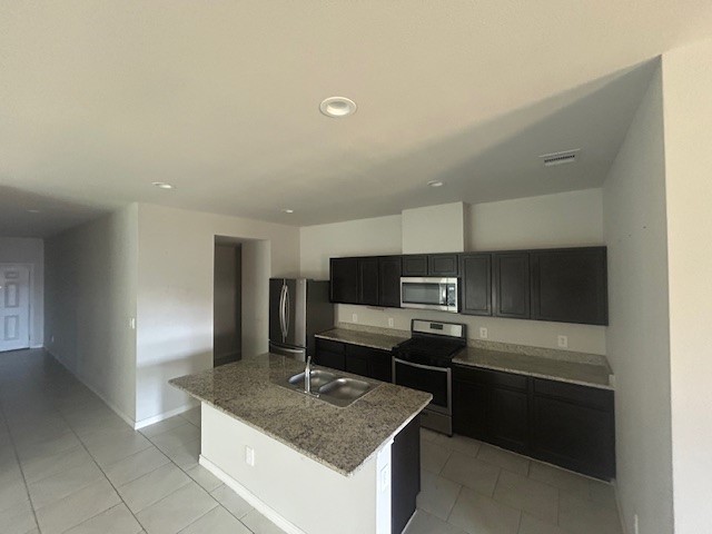 1918 Kentucky Derby Dr Property Photo 4