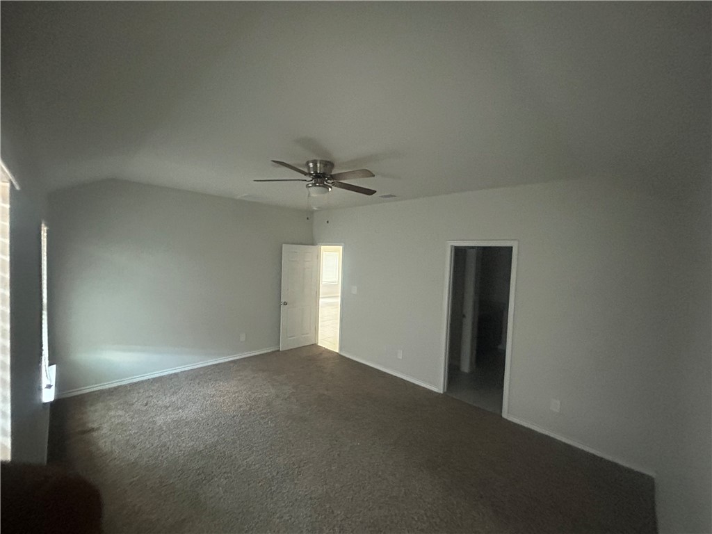 1918 Kentucky Derby Dr Property Photo 6