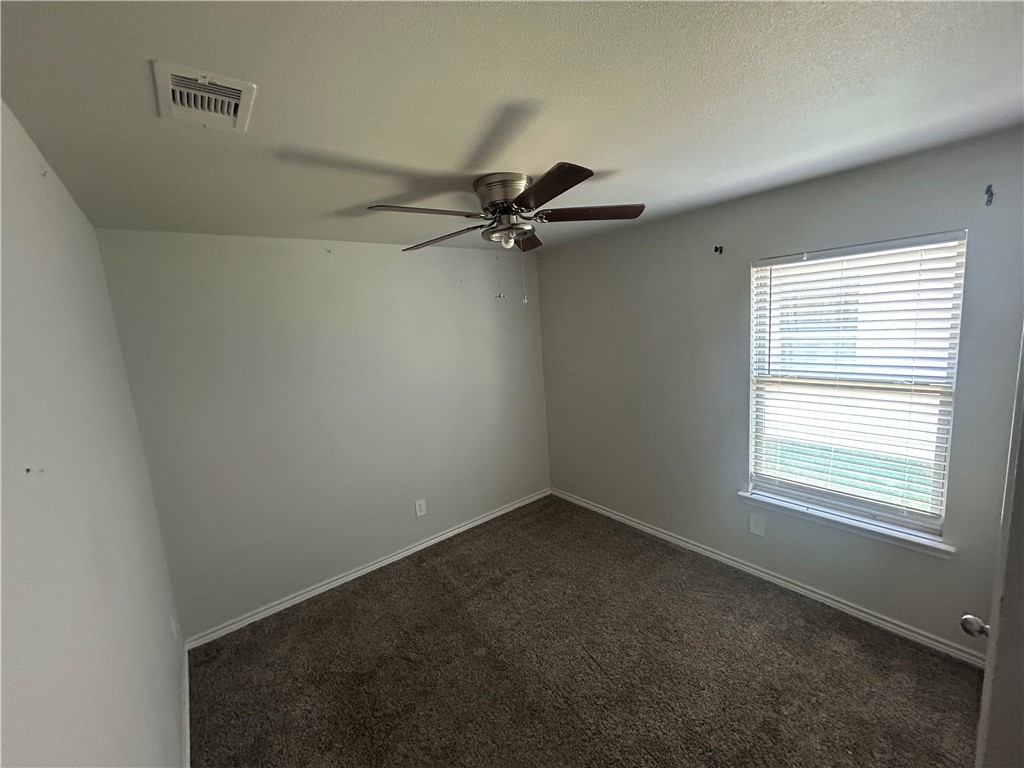 1918 Kentucky Derby Dr Property Photo 10