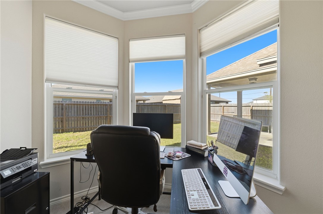 7505 Krypton Dr Property Photo 11