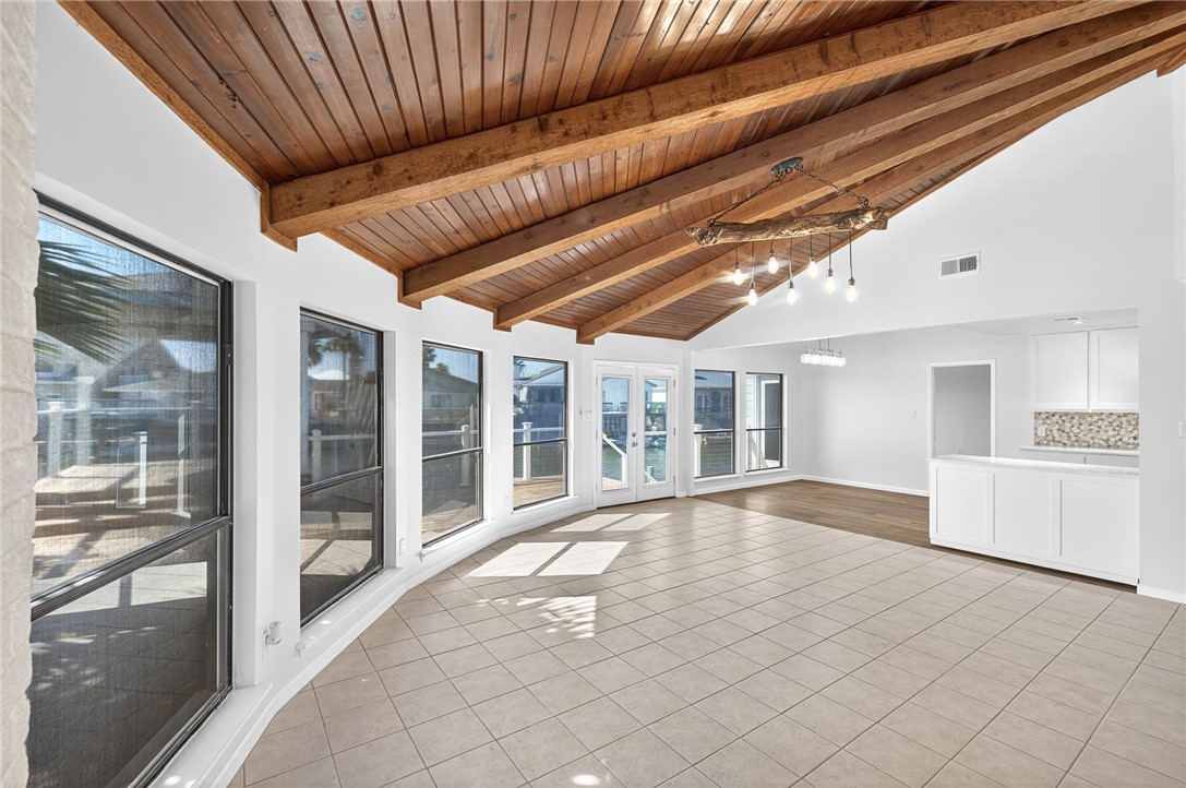 13909 Blackbeard Dr Property Photo 7