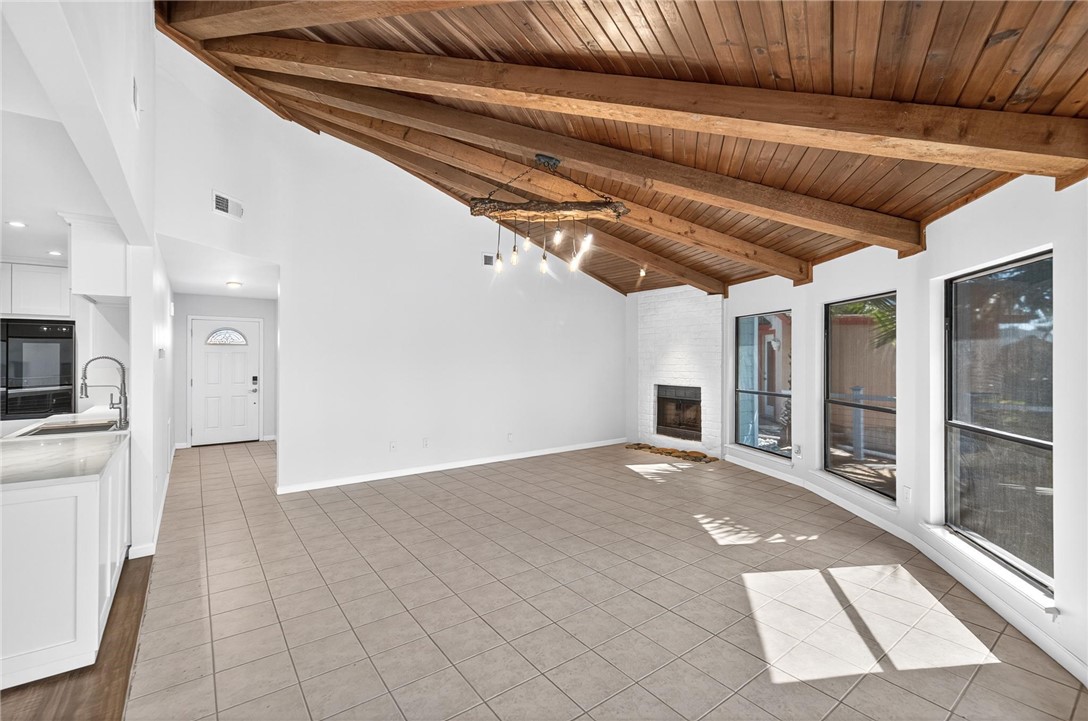 13909 Blackbeard Dr Property Photo 9