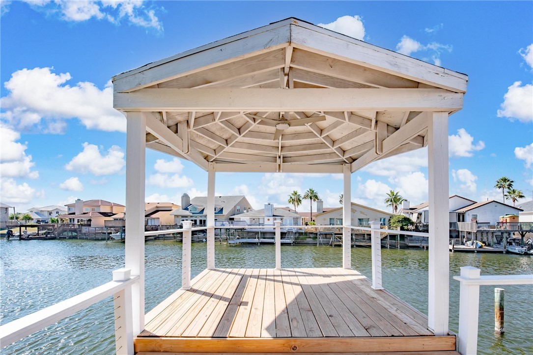 13909 Blackbeard Dr Property Photo 32