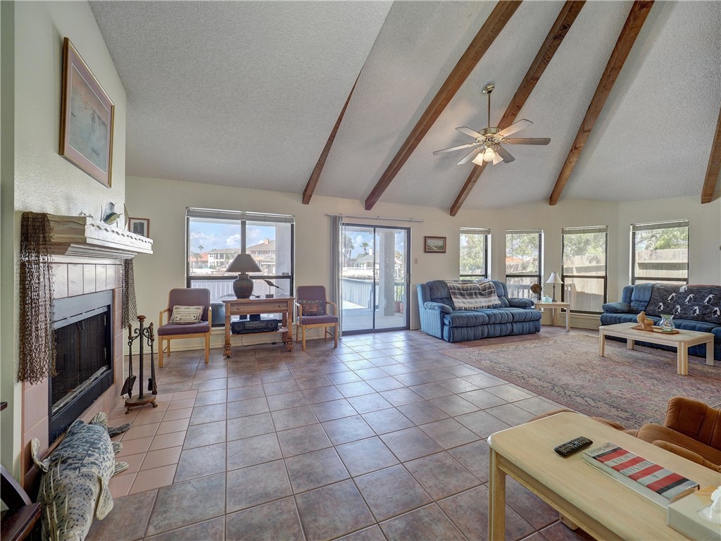 16041 Cuttysark St Property Photo 2