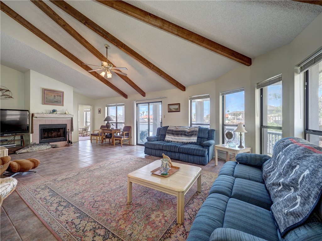 16041 Cuttysark St Property Photo 4