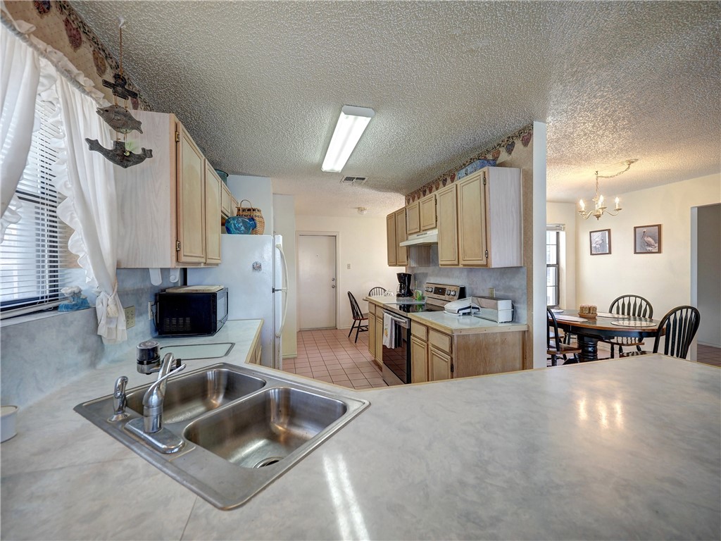 16041 Cuttysark St Property Photo 14