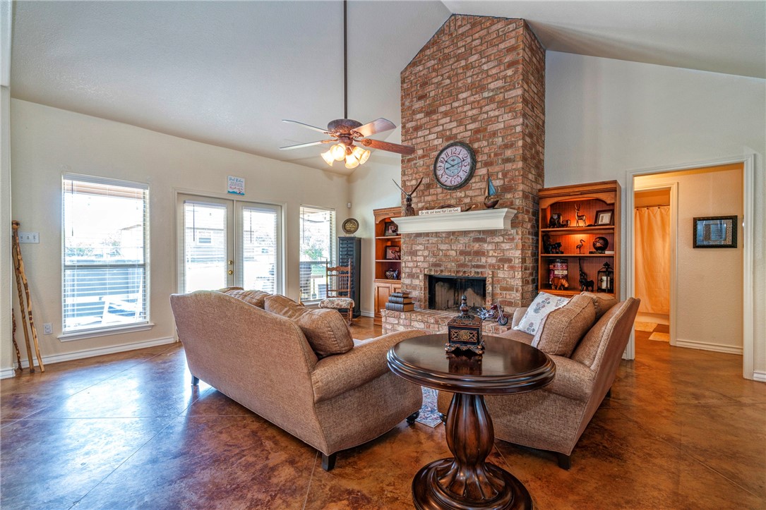 212 House Ave Property Photo 7