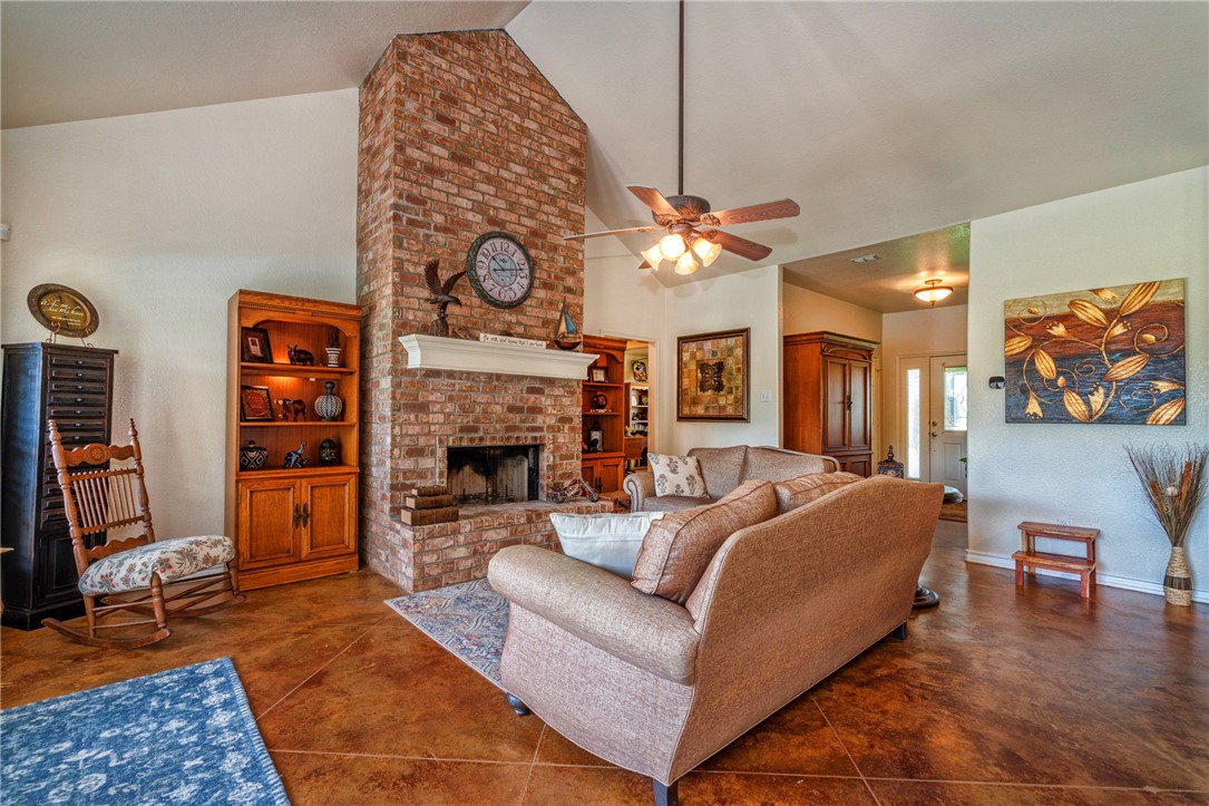 212 House Ave Property Photo 10