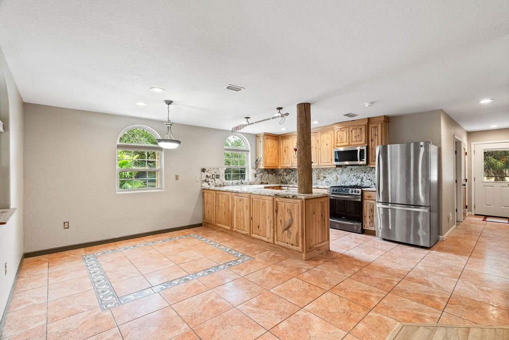 44 Twelfth St Property Photo 18