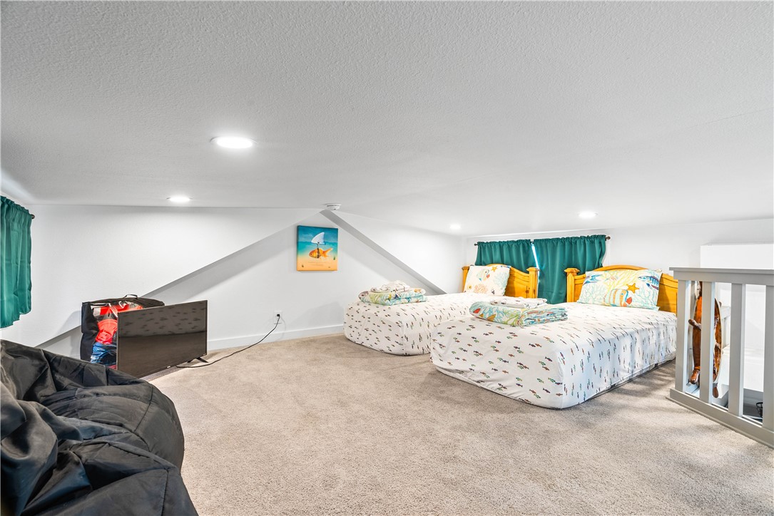 44 Twelfth St Property Photo 33