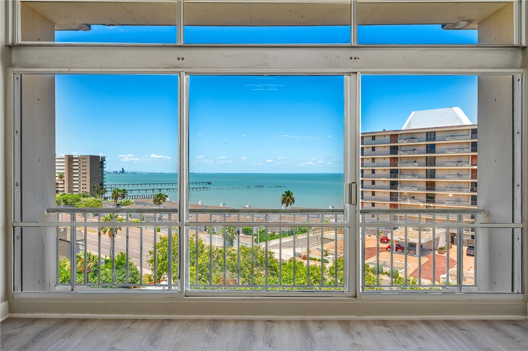 4600 Ocean Dr 602 Property Photo 3