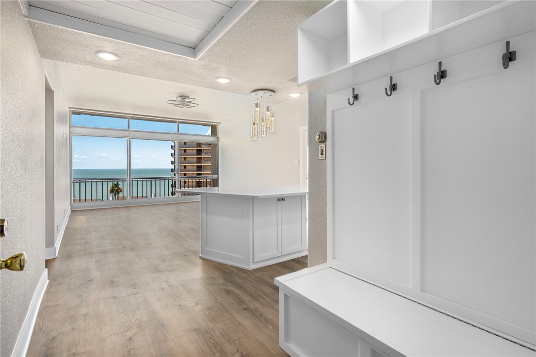 4600 Ocean Dr 602 Property Photo 6