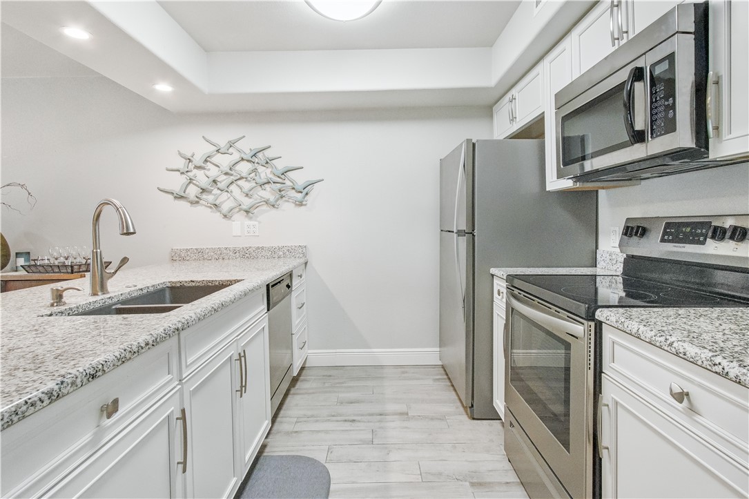 2292 Fulton Beach Road N 402 Property Photo 4