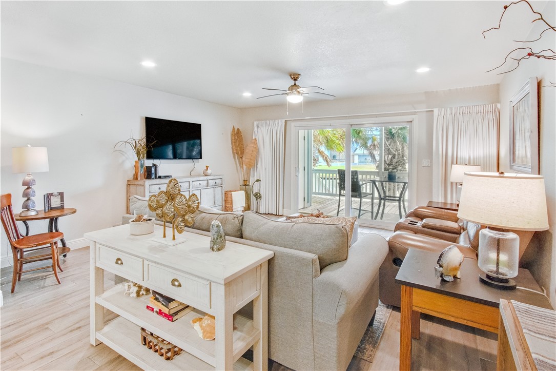 2292 Fulton Beach Road N 402 Property Photo 6