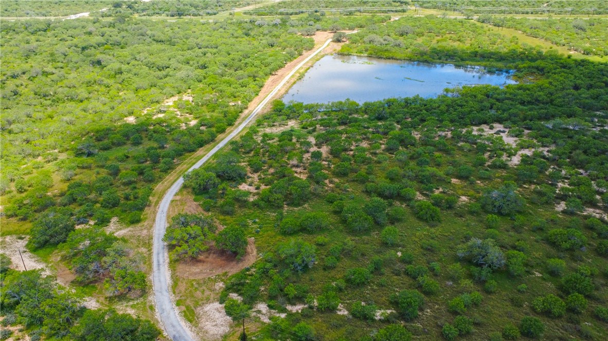 2439 Cr 419 Property Photo 3