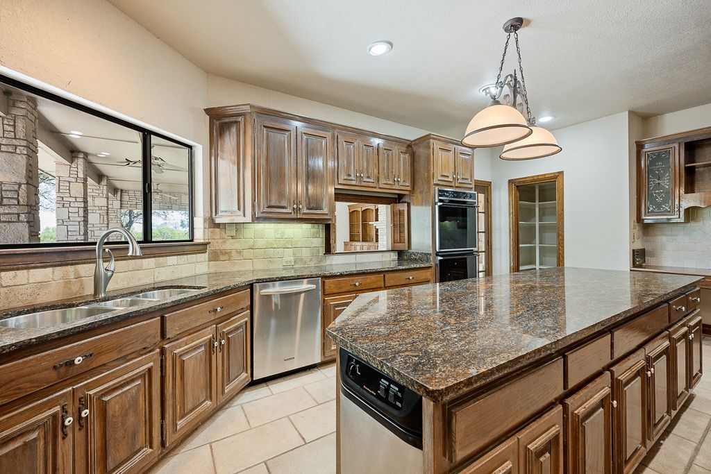 2439 Cr 419 Property Photo 11