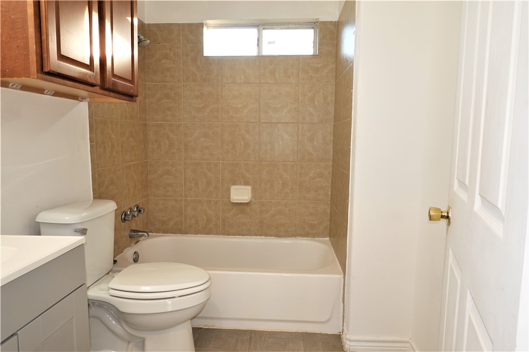 614 Victoria Ave Property Photo 22