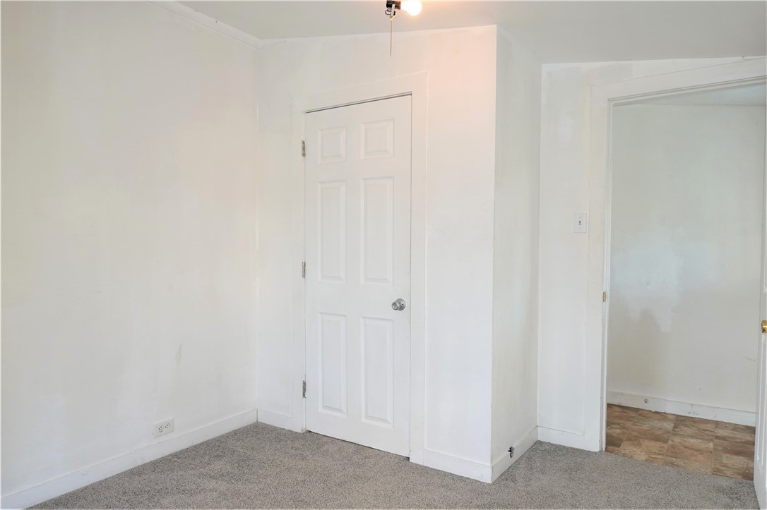 614 Victoria Ave Property Photo 29