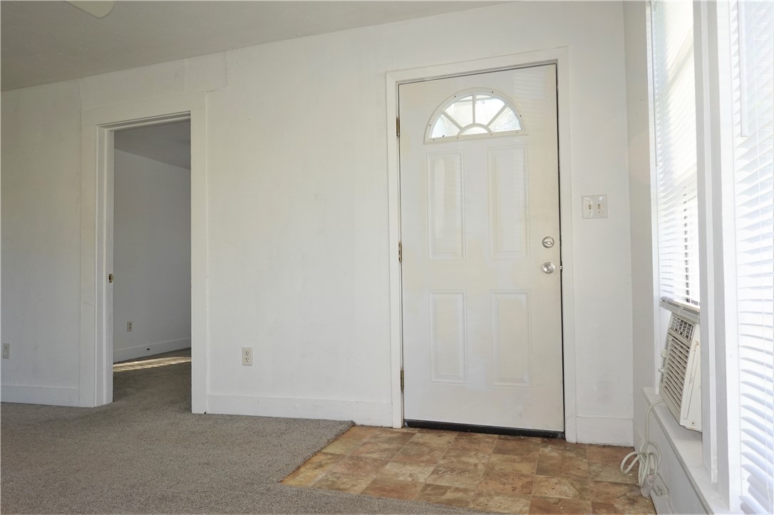 614 Victoria Ave Property Photo 35