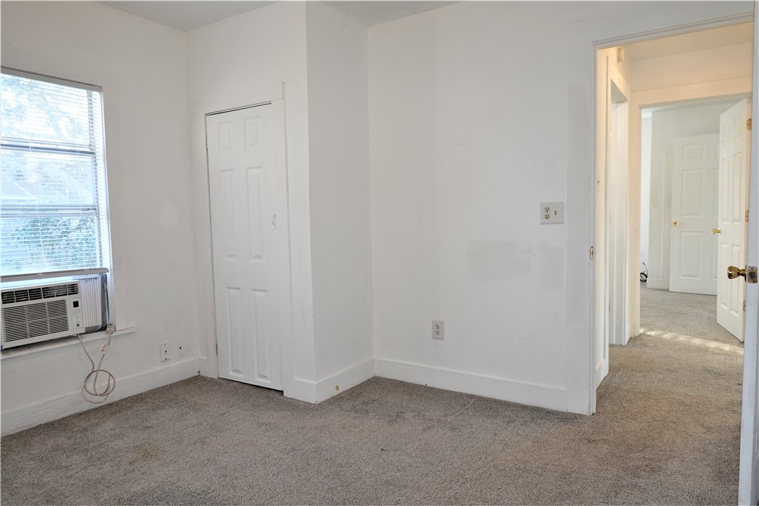 614 Victoria Ave Property Photo 36