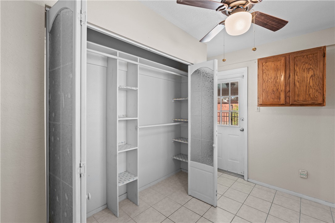 1305 Harbor Lights Dr Property Photo 13