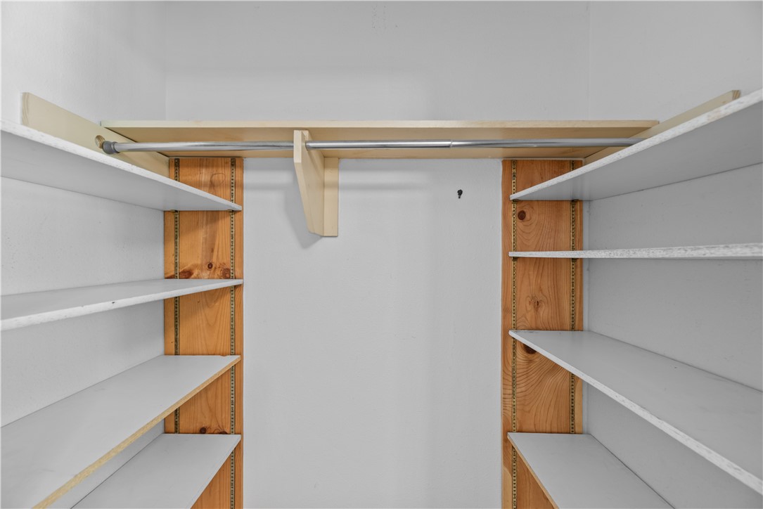 1305 Harbor Lights Dr Property Photo 21