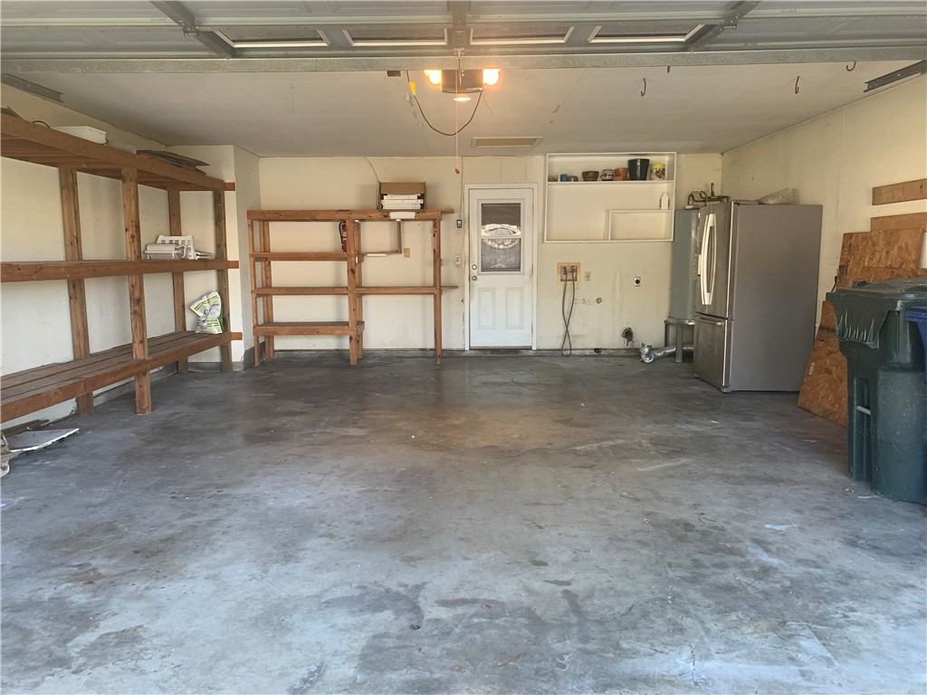 1305 Harbor Lights Dr Property Photo 29