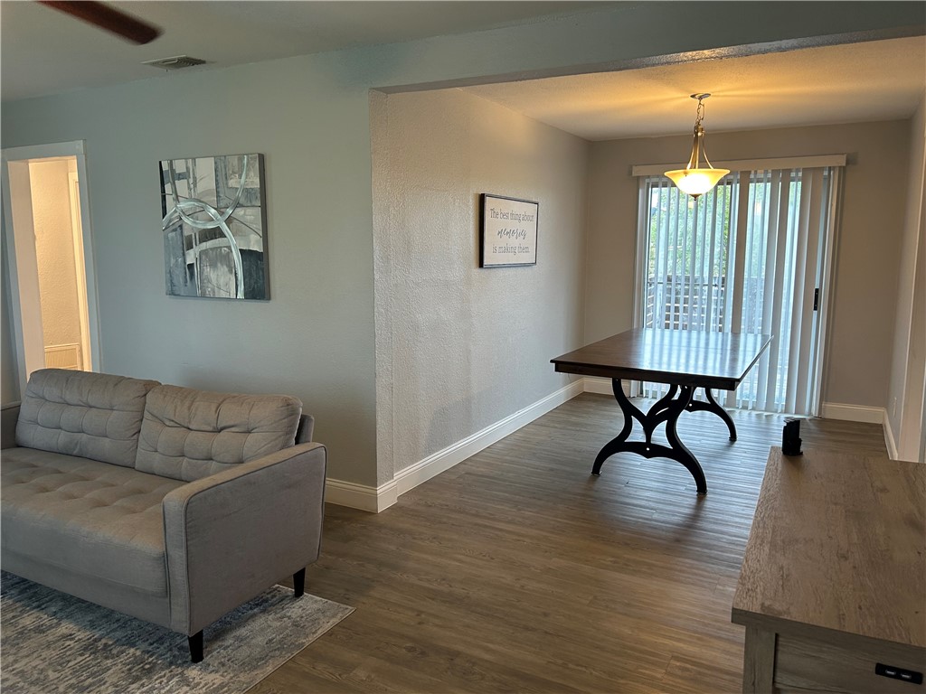 829 Indiana Ave 4 Property Photo 4