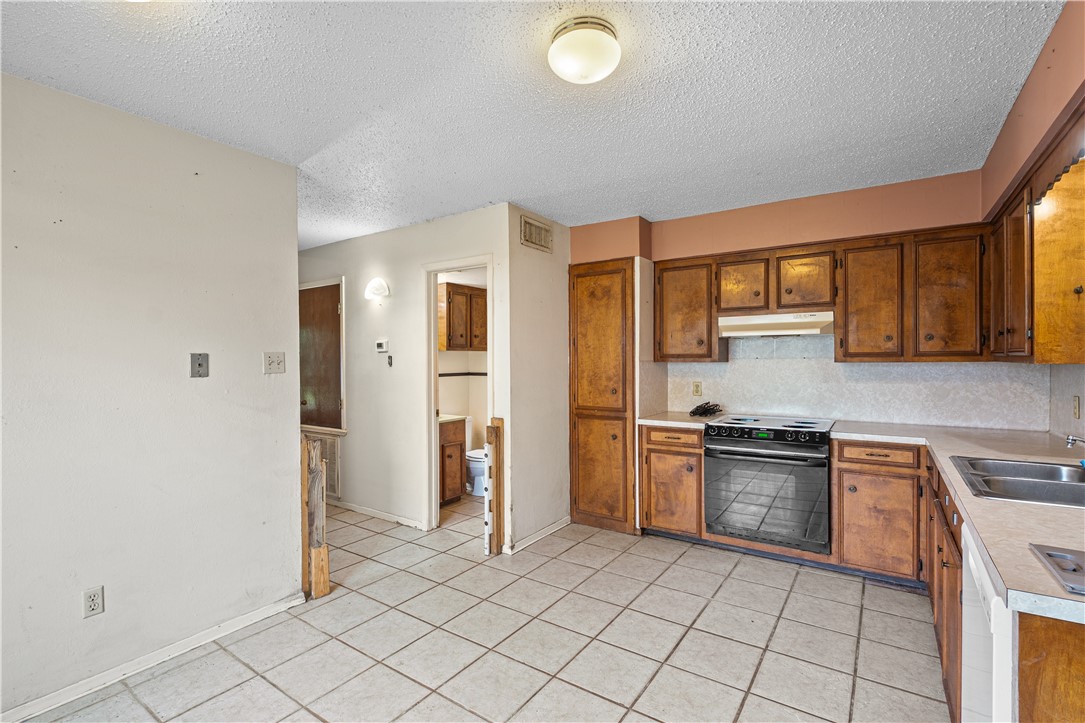 11621 Agua Dulce Creek Drive Property Photo 8