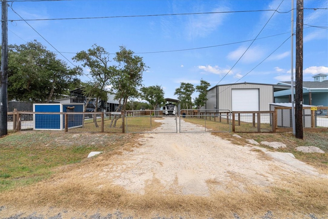 1720 San Antonio St Property Photo 1
