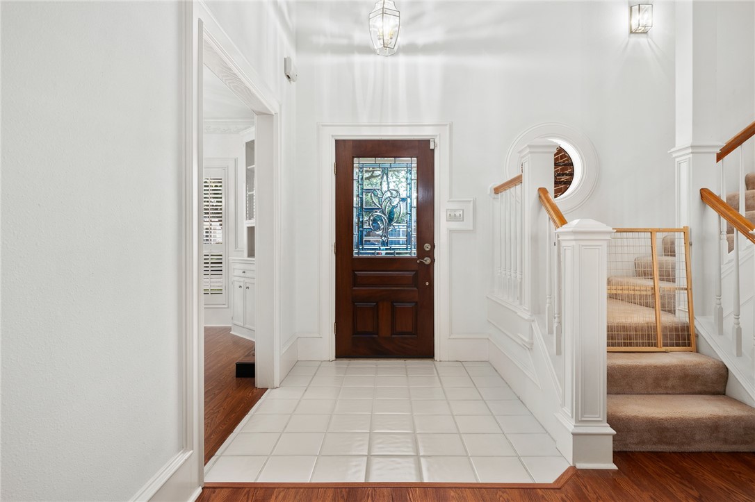 620 Colonial Dr Property Photo 4