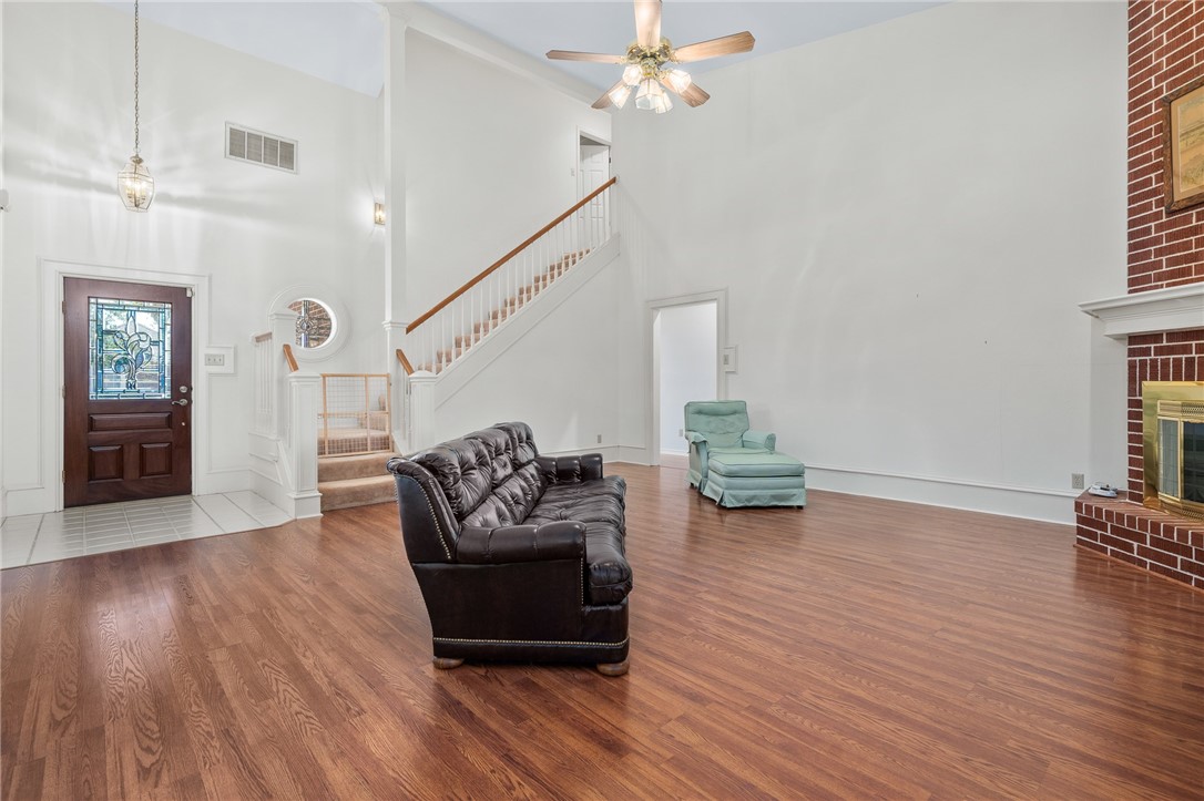 620 Colonial Dr Property Photo 7