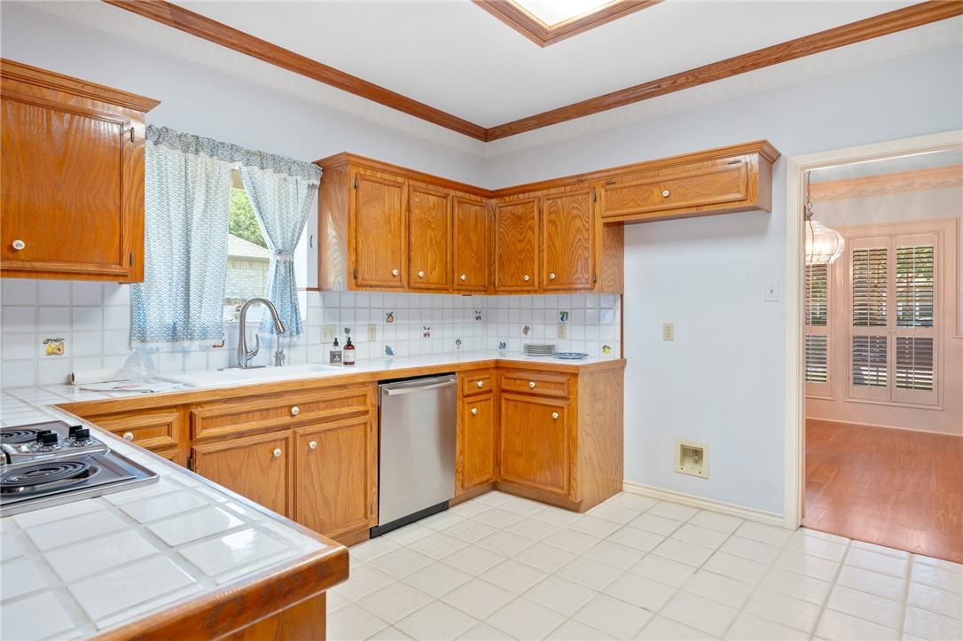 620 Colonial Dr Property Photo 13