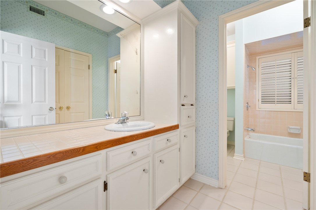 620 Colonial Dr Property Photo 20