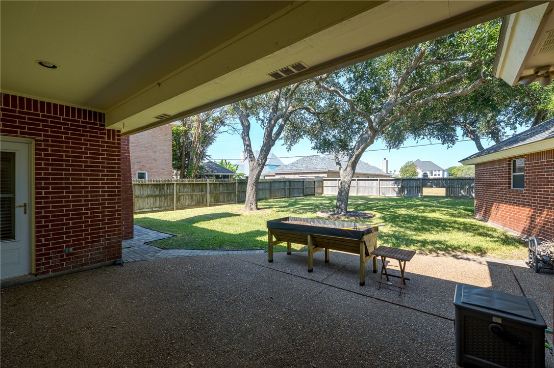 620 Colonial Dr Property Photo 29