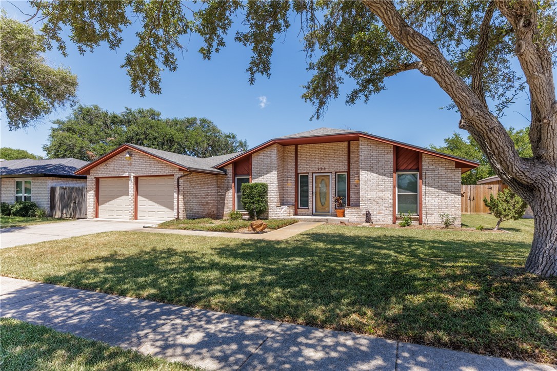 209 Seco Dr Property Photo 1