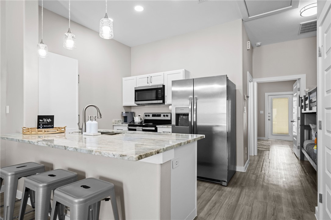 14921 Smugglers Cove Dr Property Photo 12