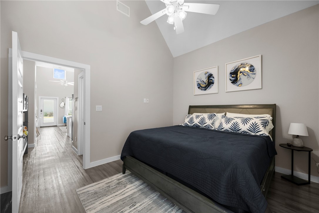 14921 Smugglers Cove Dr Property Photo 16