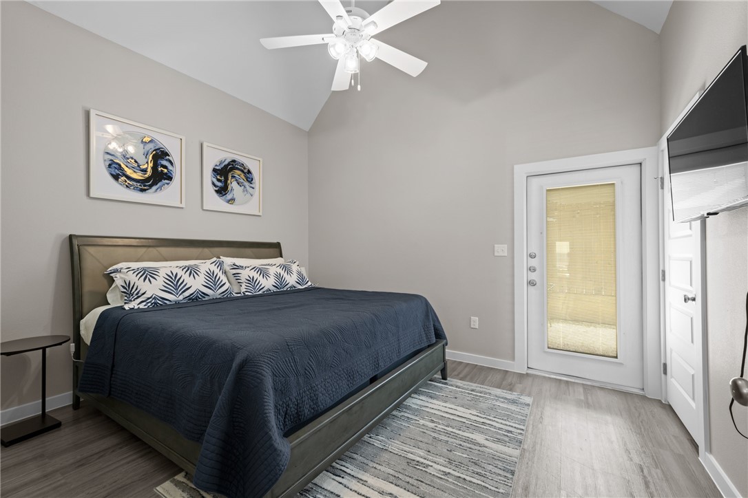 14921 Smugglers Cove Dr Property Photo 17