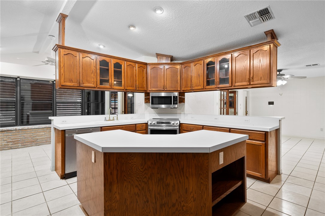 5210 Hitching Post Property Photo 12