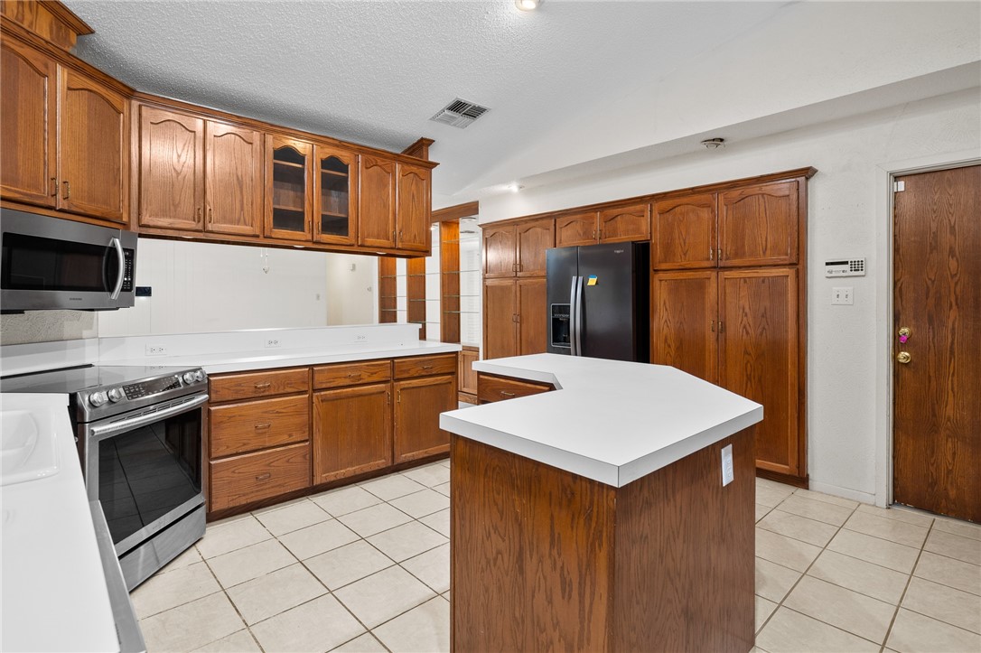 5210 Hitching Post Property Photo 13