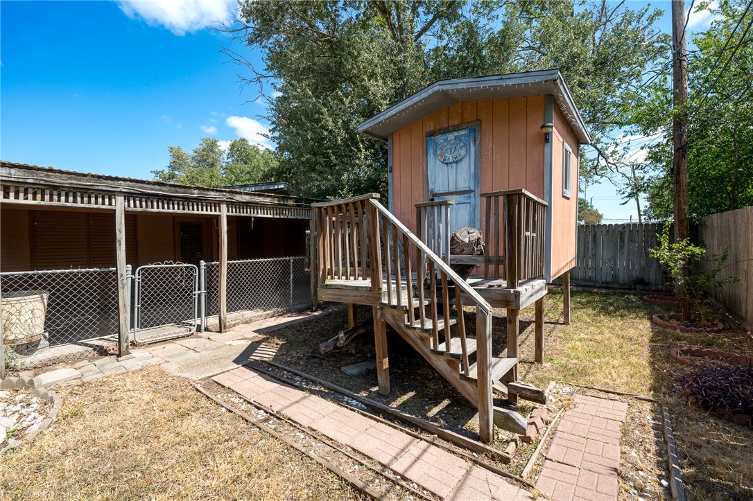 5210 Hitching Post Property Photo 37