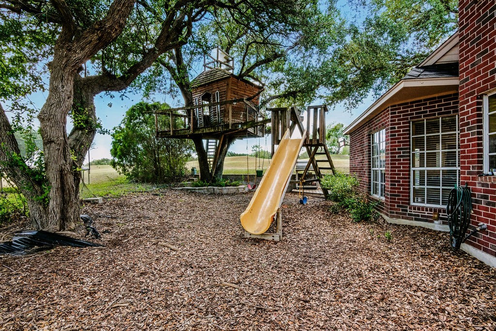 4318 Spring Creek Dr Property Photo 34