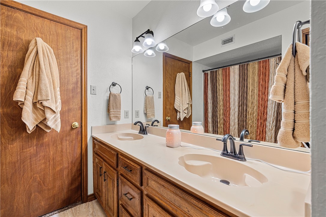 7962 Impala Dr Property Photo 11