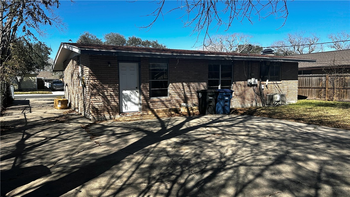 525 Ohio Ave Property Photo 13