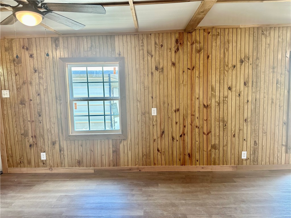 310 Driscoll St Property Photo 8