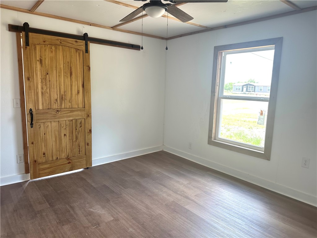 310 Driscoll St Property Photo 20