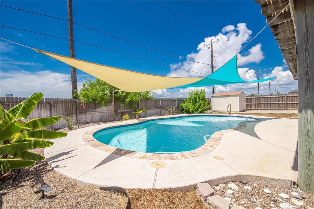 14005 Coquina Bay Ave Property Photo 28