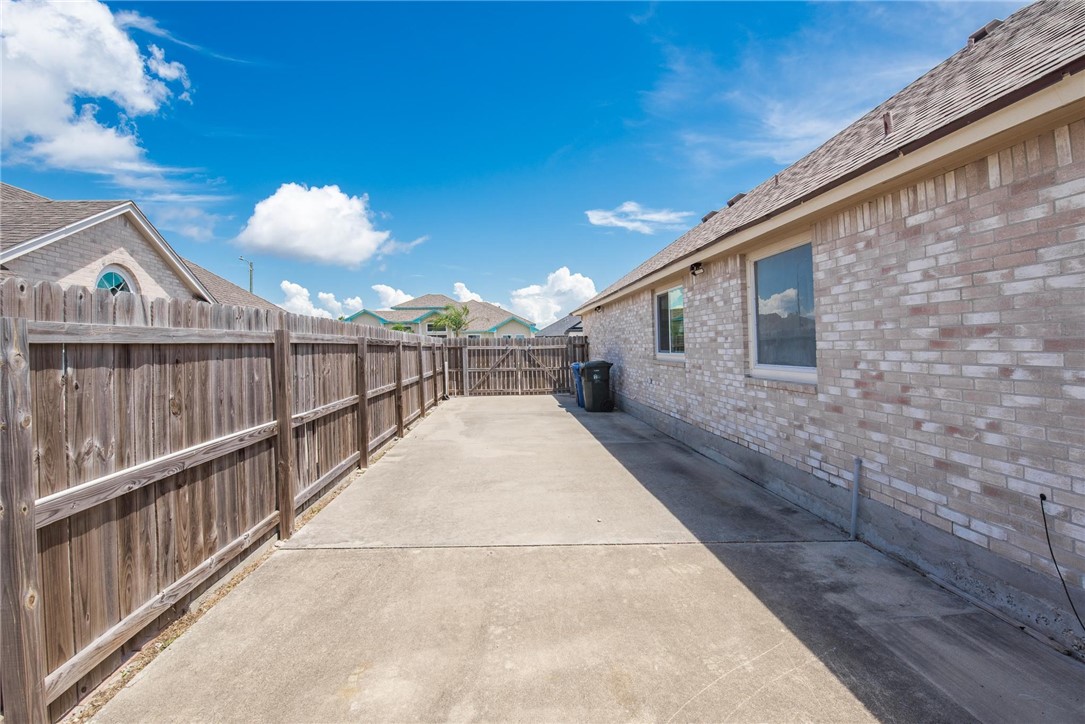 14005 Coquina Bay Ave Property Photo 32